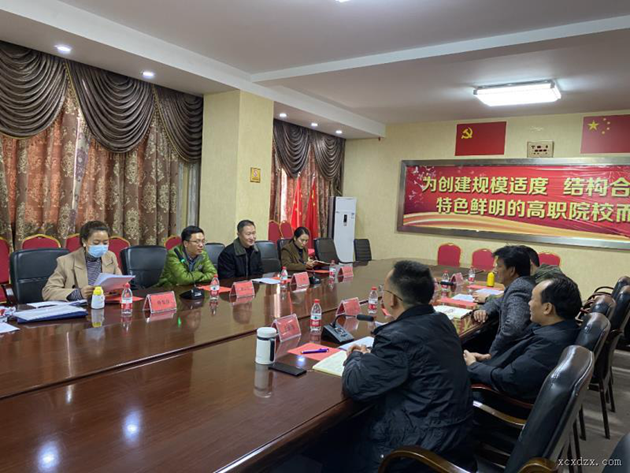 共青團(tuán)涼山州委評(píng)估復(fù)核工作組充分肯定西昌職校共青團(tuán)、學(xué)生會(huì)改革工作.png